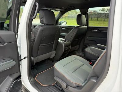 2024 GMC Acadia - Photo 25