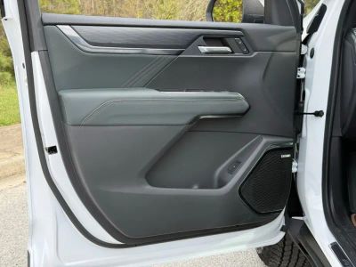 2024 GMC Acadia - Photo 20