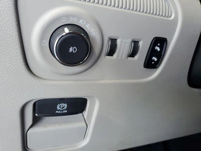 2022 Jeep Wagoneer — photo 21 view