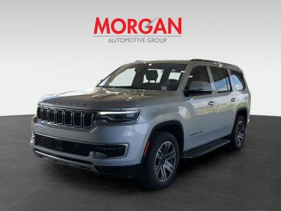 2022 Jeep Wagoneer — interior view
