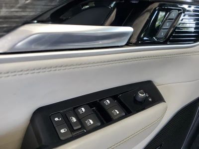 2022 Jeep Wagoneer — photo 15 view
