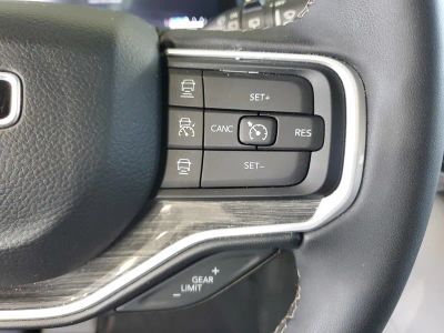 2022 Jeep Wagoneer — photo 24 view