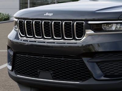 2026 Jeep Grand Cherokee — photo 11 view