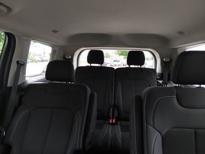 2023 Jeep Grand Cherokee L - Photo 17