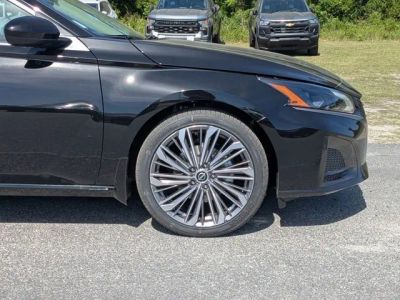 2026 Nissan Altima — photo 10 view