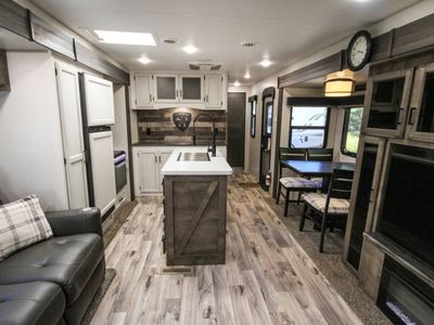 2021 Venture RV SportTrek Touring 343VIK — photo 8 view