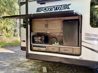 2021 Venture RV SportTrek Touring 343VIK — engine compartment view