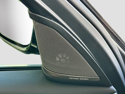 2023 BMW 5 Series — photo 19 view
