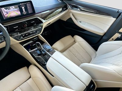 2023 BMW 5 Series — photo 25 view
