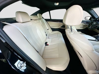2023 BMW 5 Series — photo 29 view