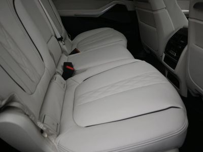 2026 BMW X7 — photo 24 view