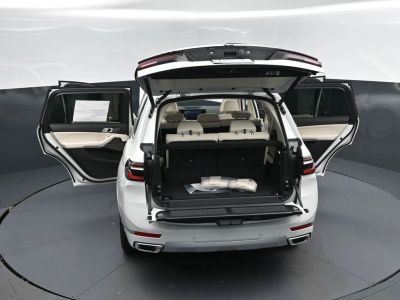 2026 BMW X7 — photo 50 view