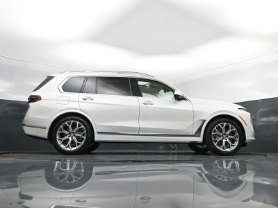 2026 BMW X7 — photo 45 view