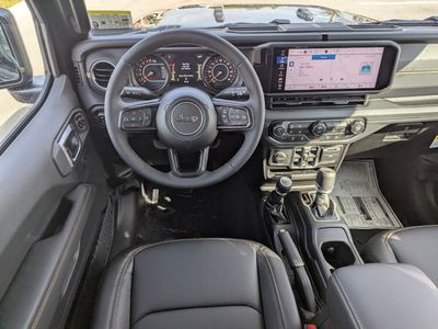 2026 Jeep Gladiator - Photo 10