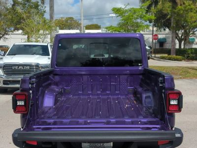 2026 Jeep Gladiator — photo 14 view