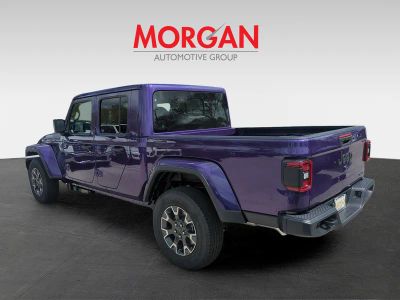 2026 Jeep Gladiator — photo 7 view