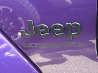 2026 Jeep Gladiator — photo 13 view