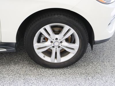 2013 Mercedes-Benz M-Class AWD — detail view