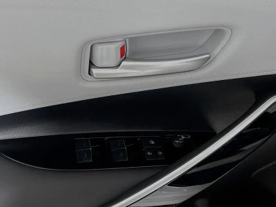 2023 Toyota Corolla Hatchback — photo 14 view