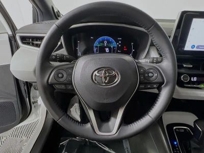 2023 Toyota Corolla Hatchback — photo 15 view