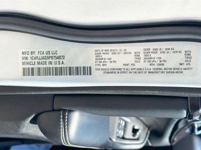 2023 Jeep Grand Cherokee L — photo 42 view