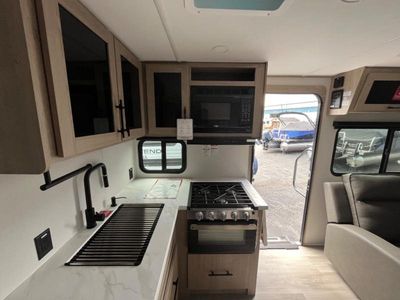 2026 Grand Design Imagine XLS - Photo 17