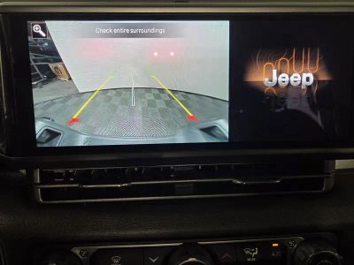 2025 Jeep Gladiator — photo 14 view