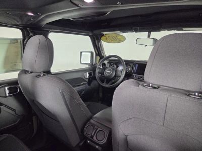 2025 Jeep Gladiator — photo 31 view