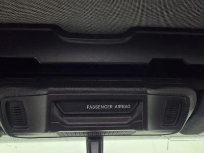 2025 Jeep Gladiator — photo 16 view