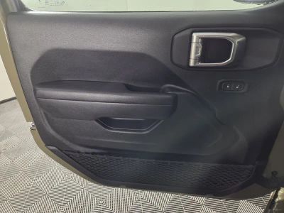 2025 Jeep Gladiator — photo 22 view