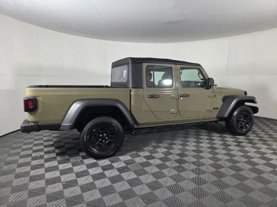 2025 Jeep Gladiator — engine compartment view