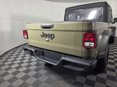 2025 Jeep Gladiator — photo 7 view