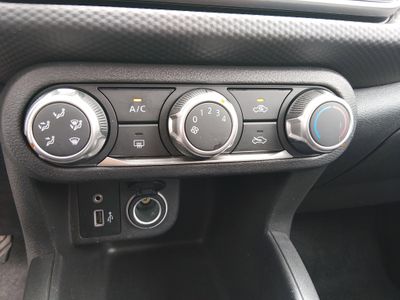 2023 Nissan Kicks - Photo 20