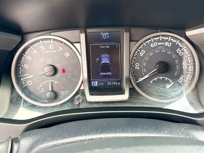 2017 Toyota Tacoma — photo 37 view
