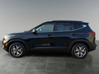 2022 Kia Seltos — detail view