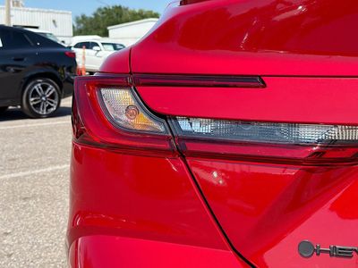2025 Toyota Camry — photo 10 view