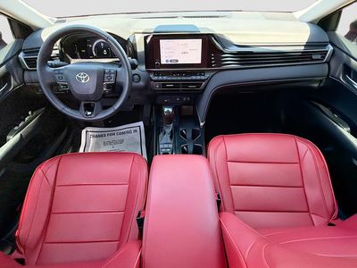 2025 Toyota Camry — photo 15 view