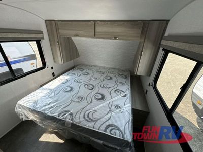 2025 Forest River RV Salem FSX - Photo 33