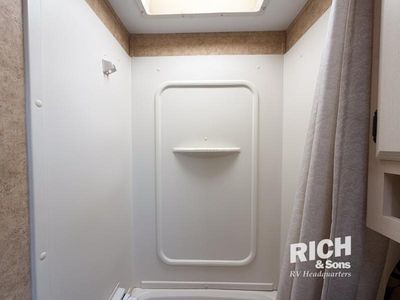 2010 Keystone Outback - Photo 25