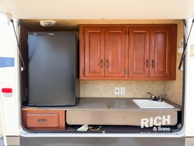 2010 Keystone Outback - Photo 6