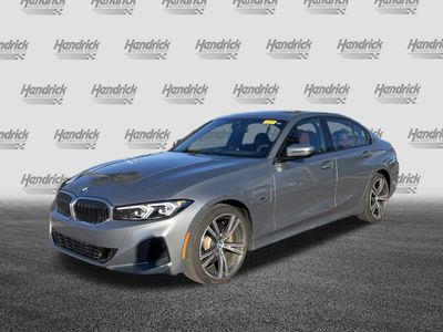 2023 BMW 3 Series 330e - Photo 5