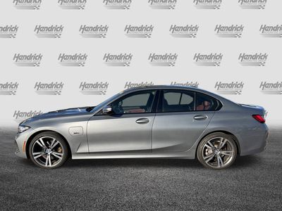 2023 BMW 3 Series 330e - Photo 7