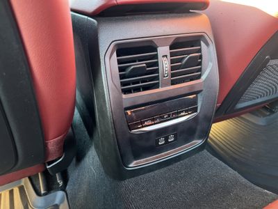 2023 BMW 3 Series 330e - Photo 40