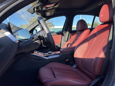 2023 BMW 3 Series 330e - Photo 16