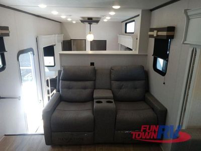 2023 Dutchmen RV Astoria - Photo 4
