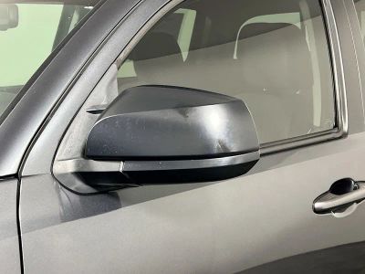 2023 Toyota Tacoma — photo 10 view