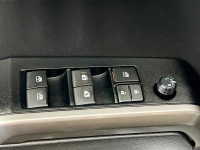2023 Toyota Tacoma — photo 14 view