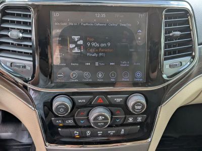 2020 Jeep Grand Cherokee - Photo 23