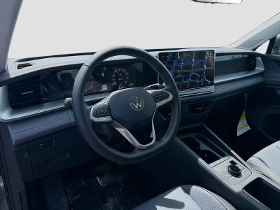 2026 Volkswagen Tiguan — photo 9 view