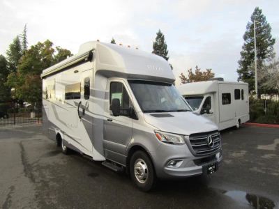 2026 Tiffin WAYFARER - Photo 1